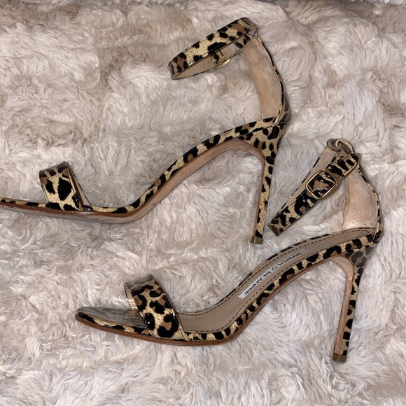 Manolo Blahnik Chaos Leopard Patent Sandals - Picture 6 of 9